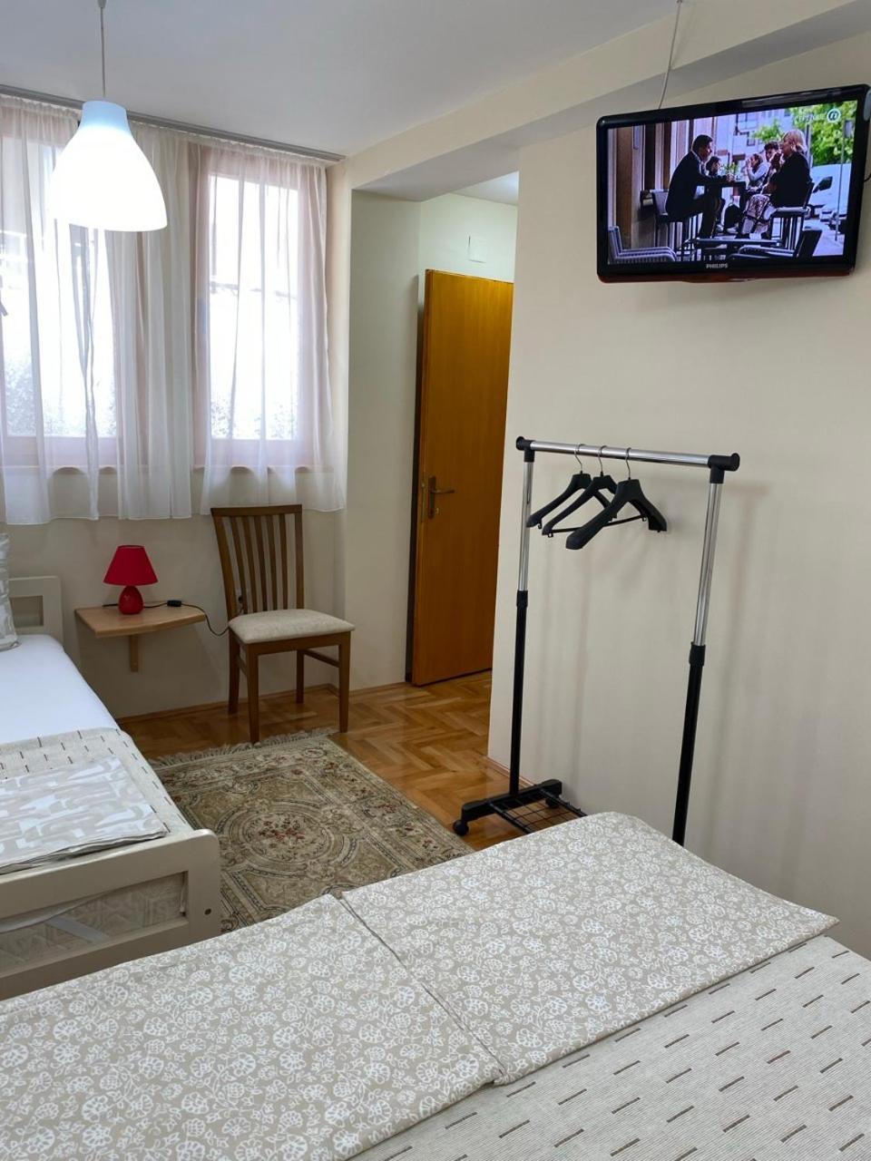 Apartmani Jelica Free Parking 弗拉涅 外观 照片